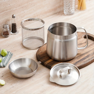 IPRee 2L Stainless Steel Oil Filter Pot 304 Food Grade Frying Pouring Container with Fine Mesh Filter Stove Safe Kitchen Cooking Utensil