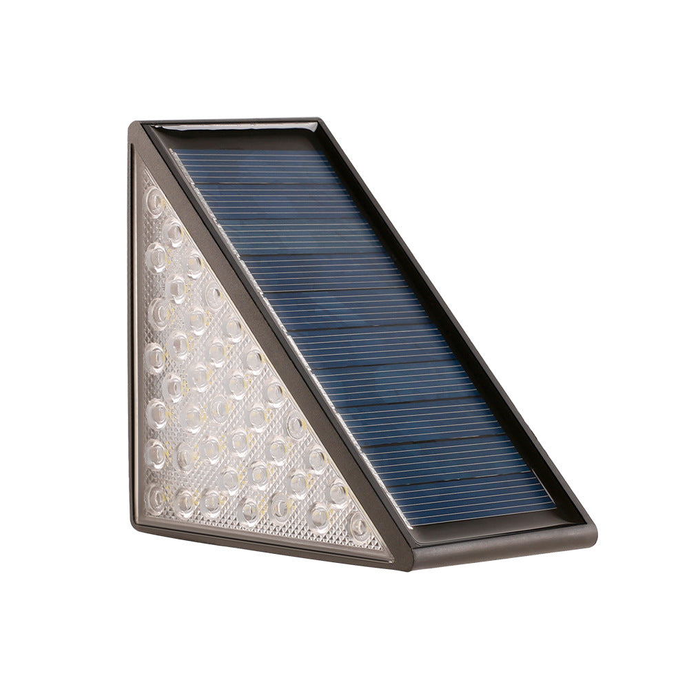 Elfeland 2Pcs Triangle Solar Step Lights Outdoors LED Decoration Lamps with Intelligent Light Control Waterproof Design for Stairs Pathway Garden Patio Easy Installation