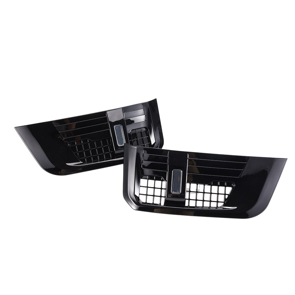 The left and right sides of the Rover 2020+ air intake and exhaust vents are equipped with insect-proof mesh covers, and the side fenders are decorated in bright black with personalized features